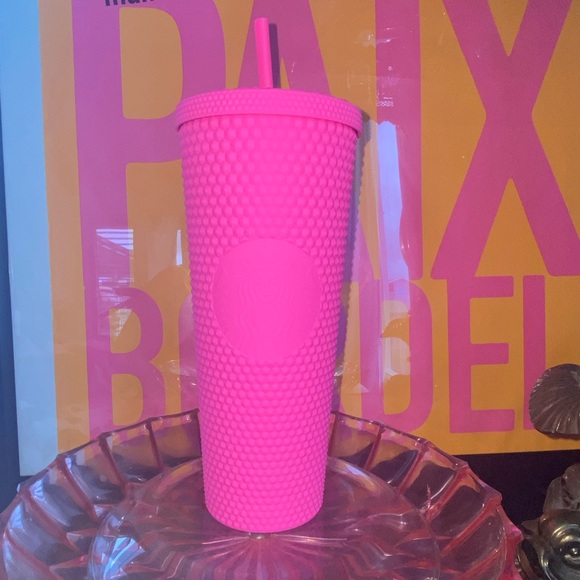 💕💄👄👑🌸 Neon Pink NWT Overseas Barbie Studded - Picture 3 of 3